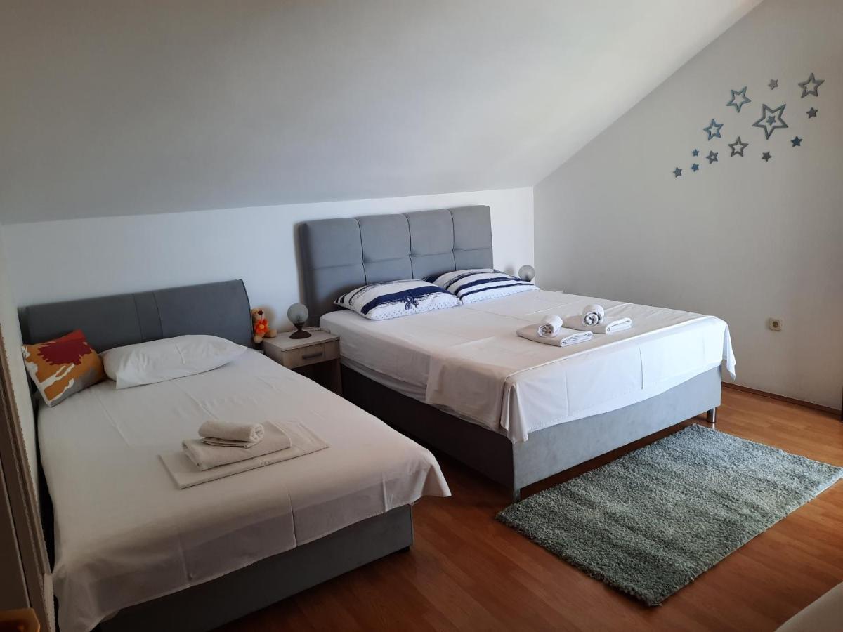 Apartments Marijana Zavalatica Extérieur photo